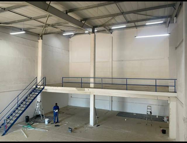 457M² WAREHOUSE TO LET IN GLEN ANIL